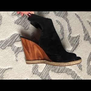 Tory BUrch wedge shoes